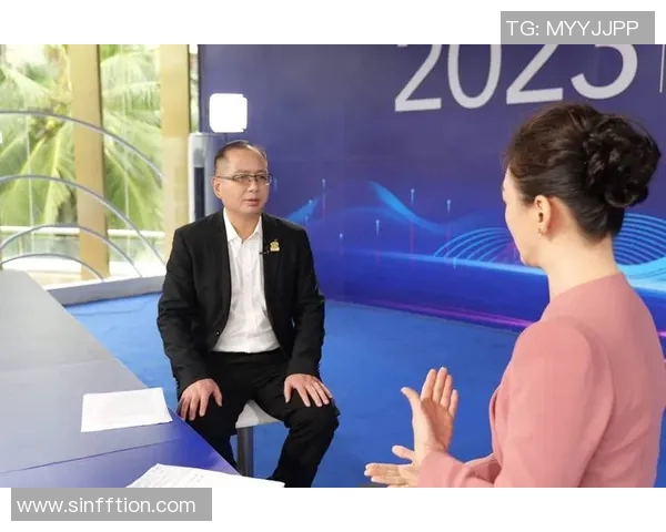 深度对话刘磊谈英雄联盟背后的故事与人生哲学